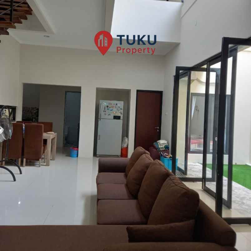 dijual rumah kencana loka bsd ciater