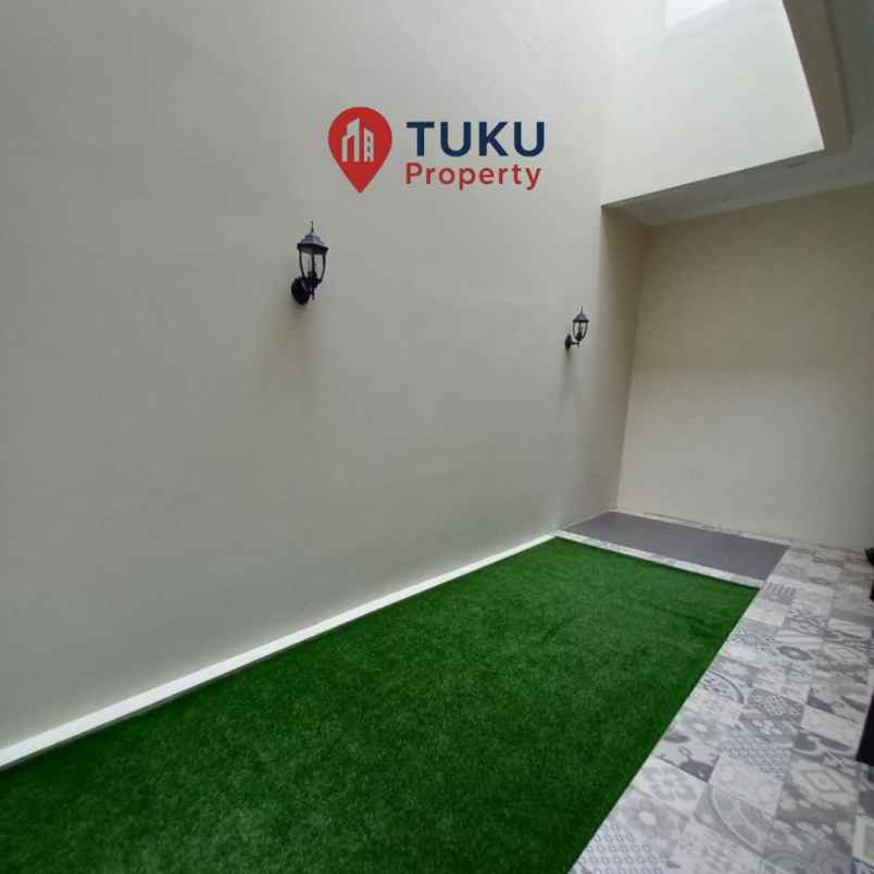 dijual rumah kencana loka bsd ciater