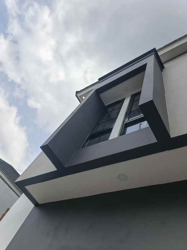 dijual rumah klipang