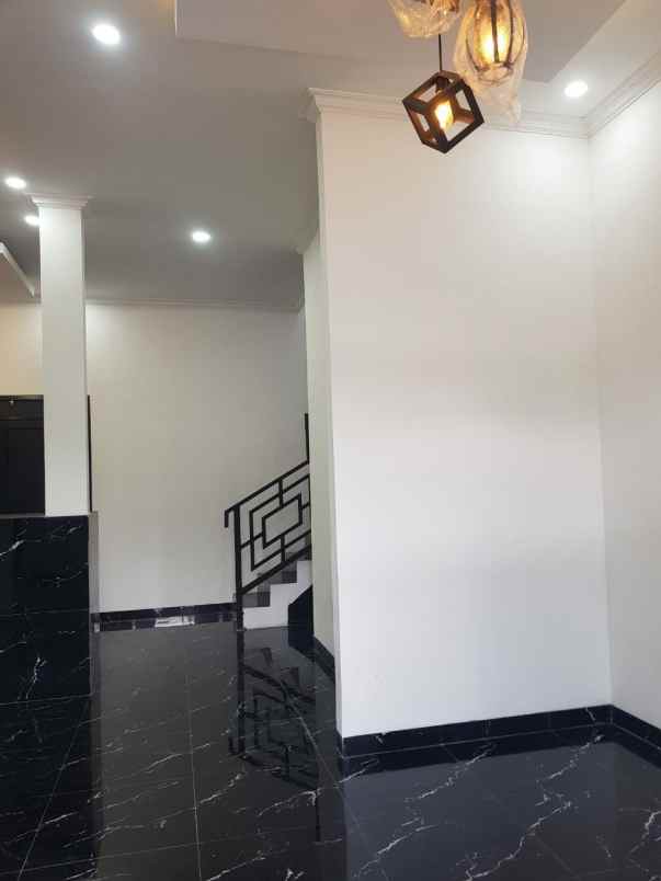 dijual rumah komp indrapasta kota bogor