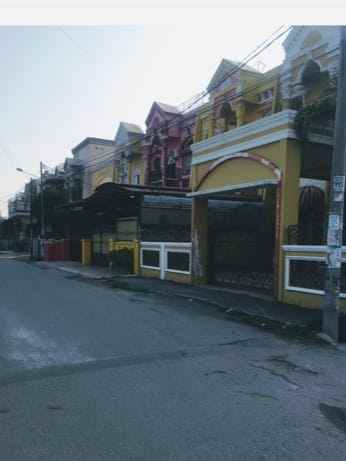 dijual rumah komp surya regency 2