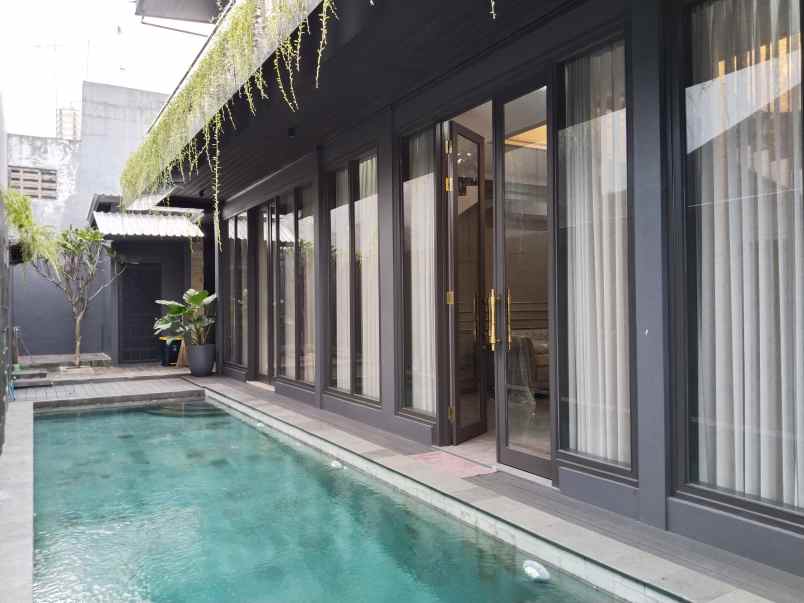 dijual rumah komplek billymoon pondok