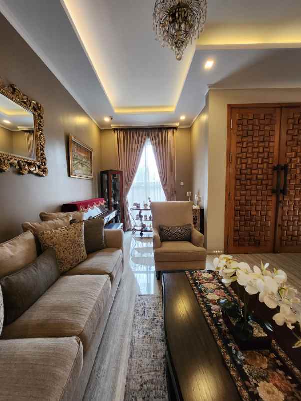 dijual rumah komplek bintaro jaya