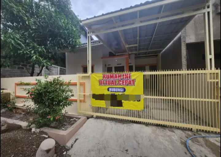 dijual rumah komplek giri mekar indah