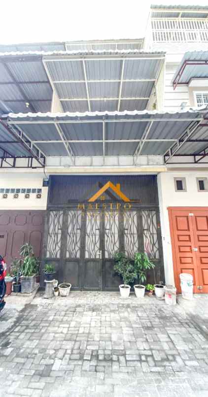 dijual rumah komplek krakatoa paradise