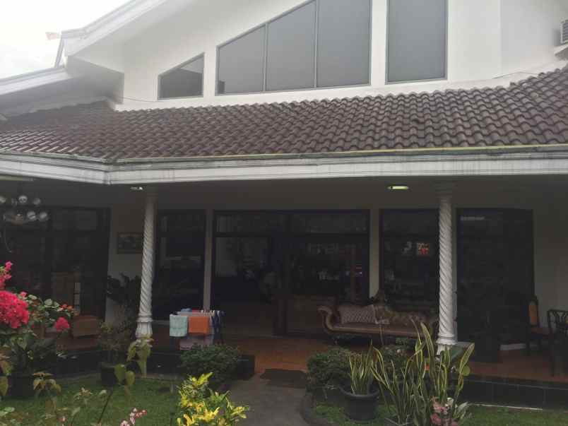 dijual rumah komplek taman sakura indah bdg