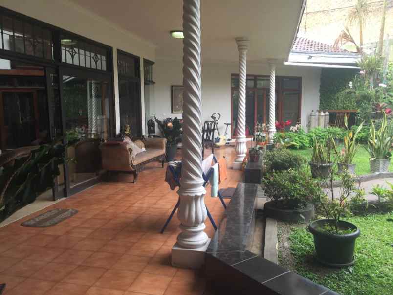 dijual rumah komplek taman sakura indah bdg