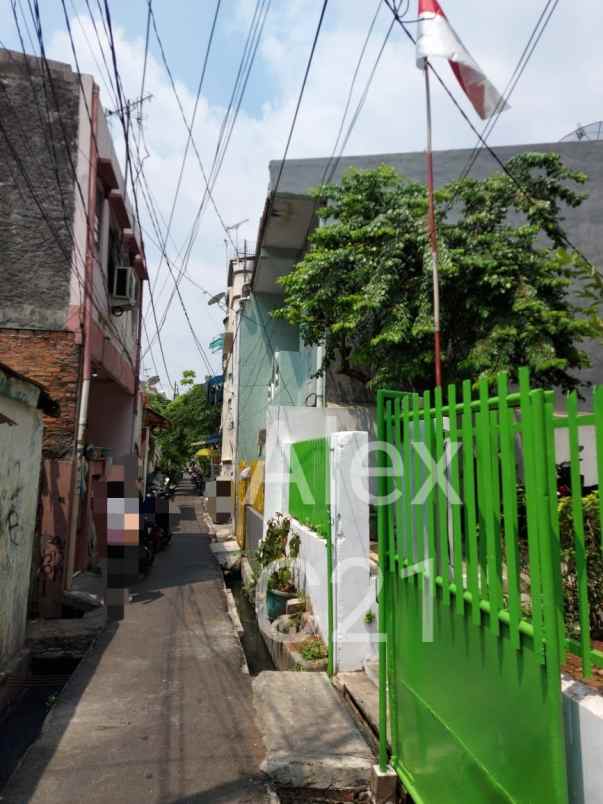 dijual rumah kost aktif mangga besar