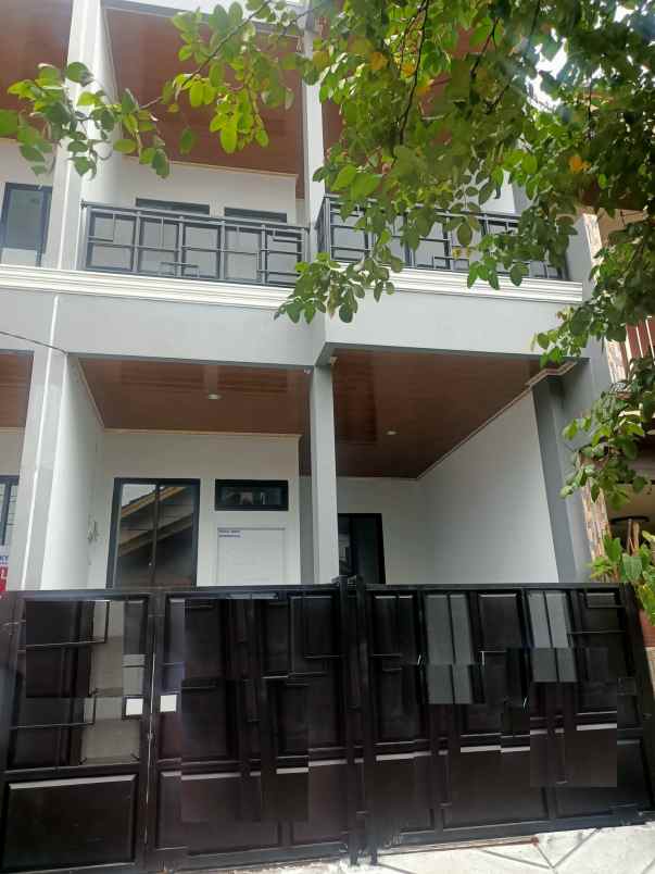 dijual rumah kota harapan indah bekasi