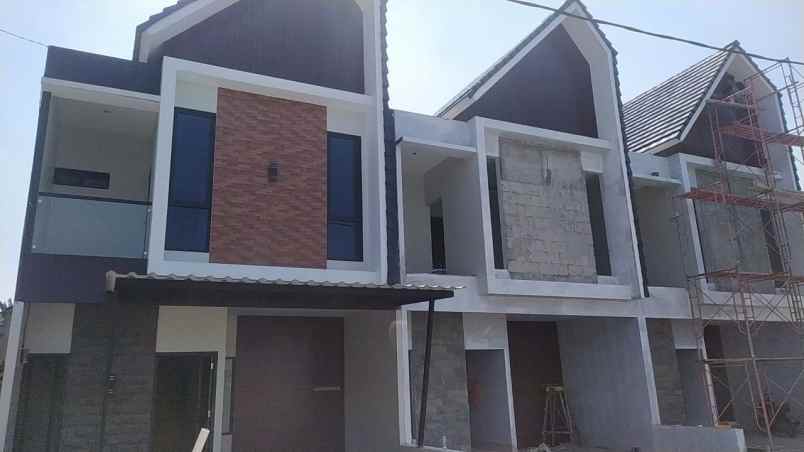 dijual rumah kp blk duku cibubur