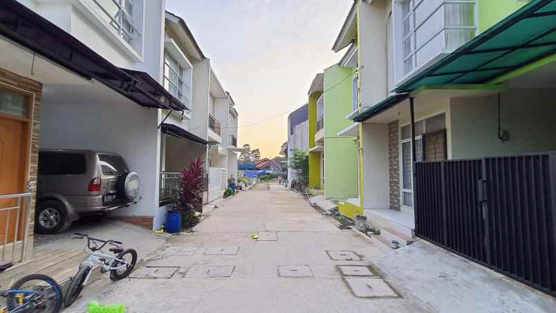 dijual rumah l abadi kb besar kec