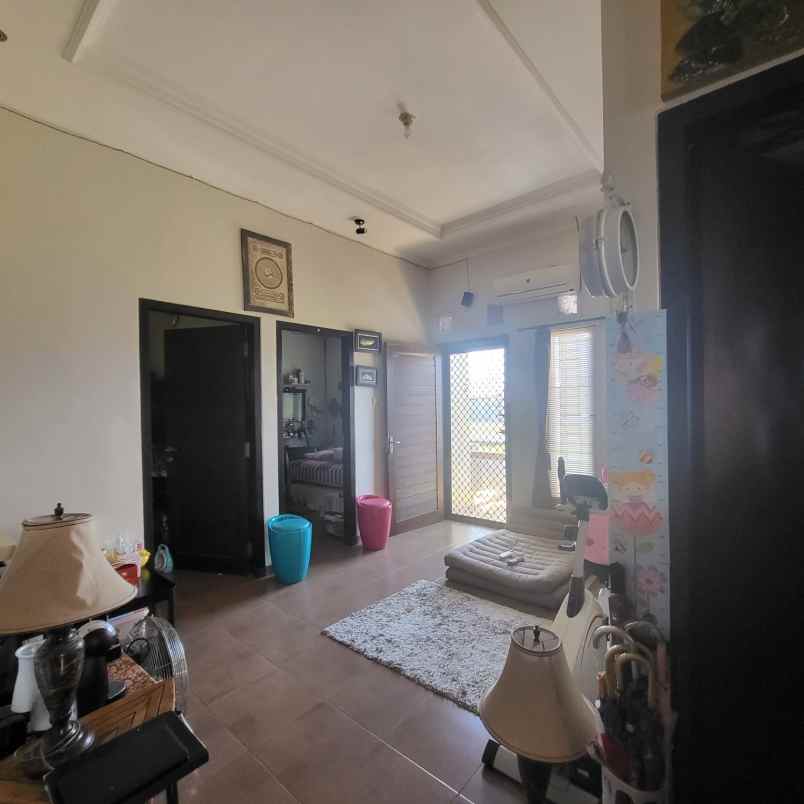 dijual rumah lantai 1 denpasar barat