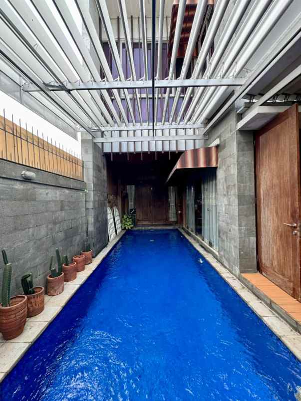 dijual rumah lebak bulus 1