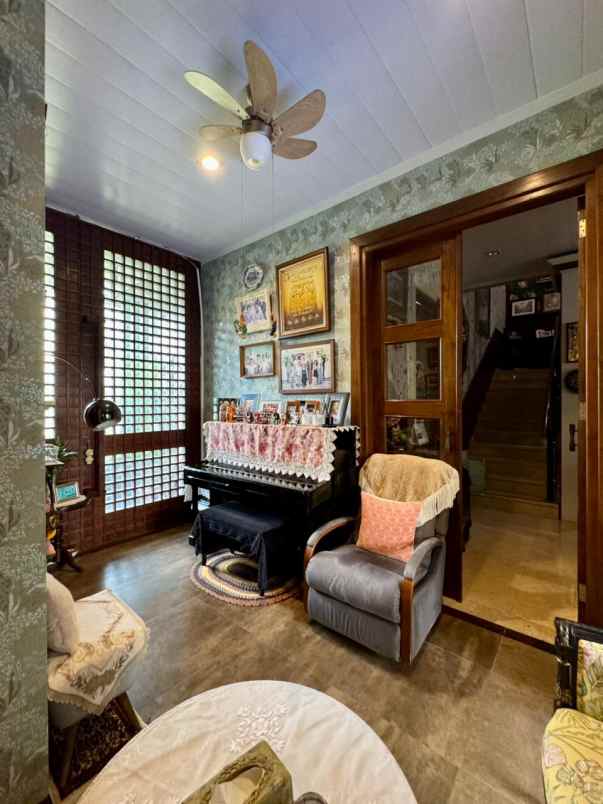 dijual rumah lebak bulus 1