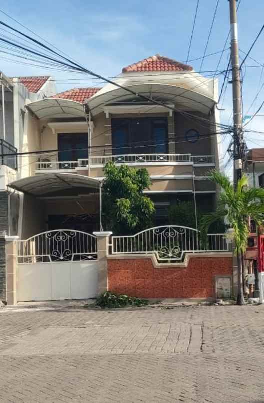 dijual rumah lebak indah