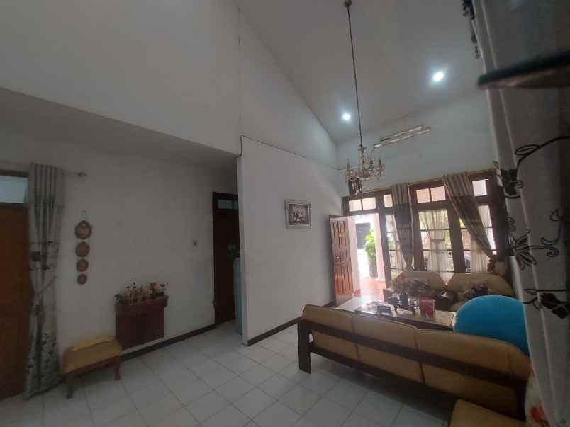 dijual rumah lengkong wetan