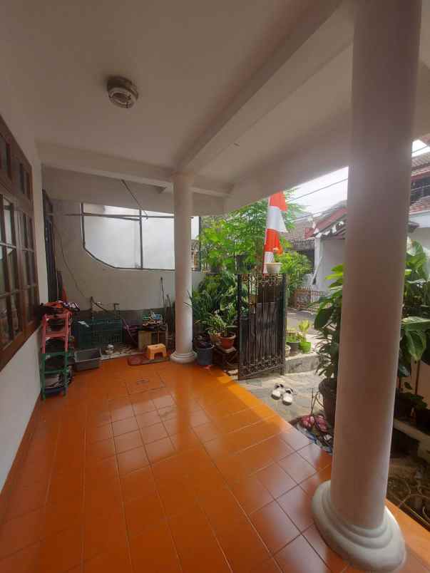 dijual rumah lengkong wetan