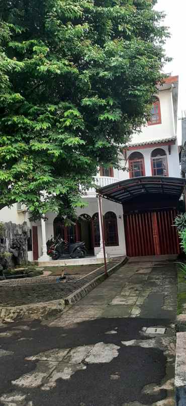 dijual rumah lenteng agung