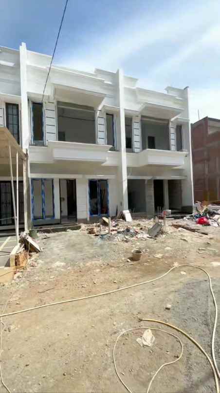 dijual rumah lenteng agung