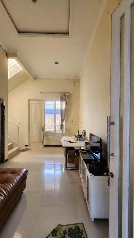 dijual rumah lokasi perumahan lowokwaru kota malang