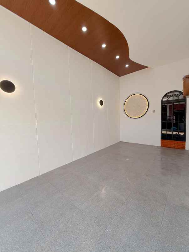 dijual rumah lokasi perumahan spi sukun kota malang