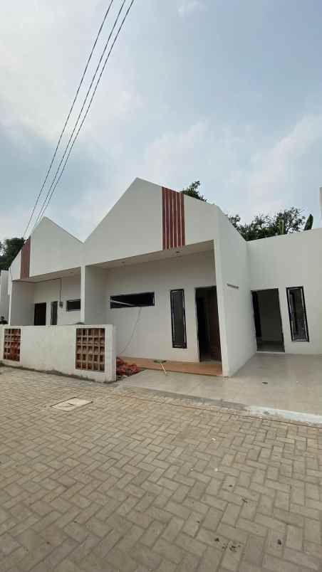 dijual rumah m2mh r2x rt 004 rw 007