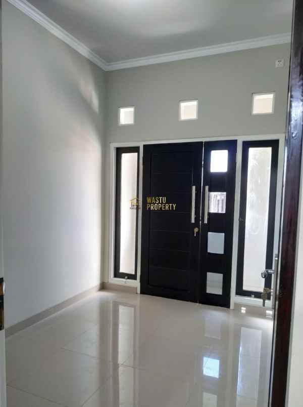 dijual rumah maguwoharjo depok sleman