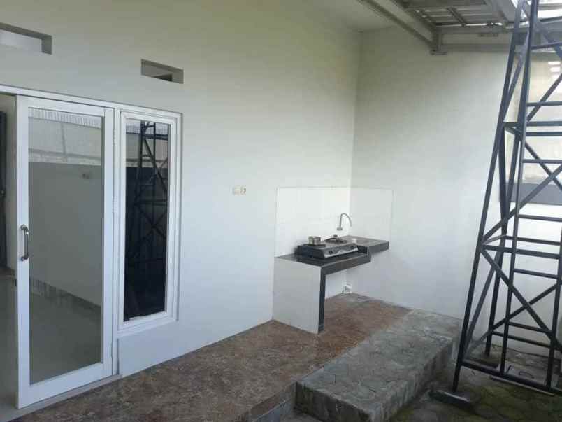 dijual rumah maguwoharjo kec depok kab