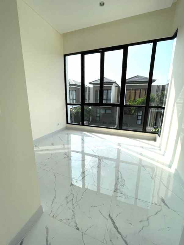 dijual rumah matana asya jgc jakarta