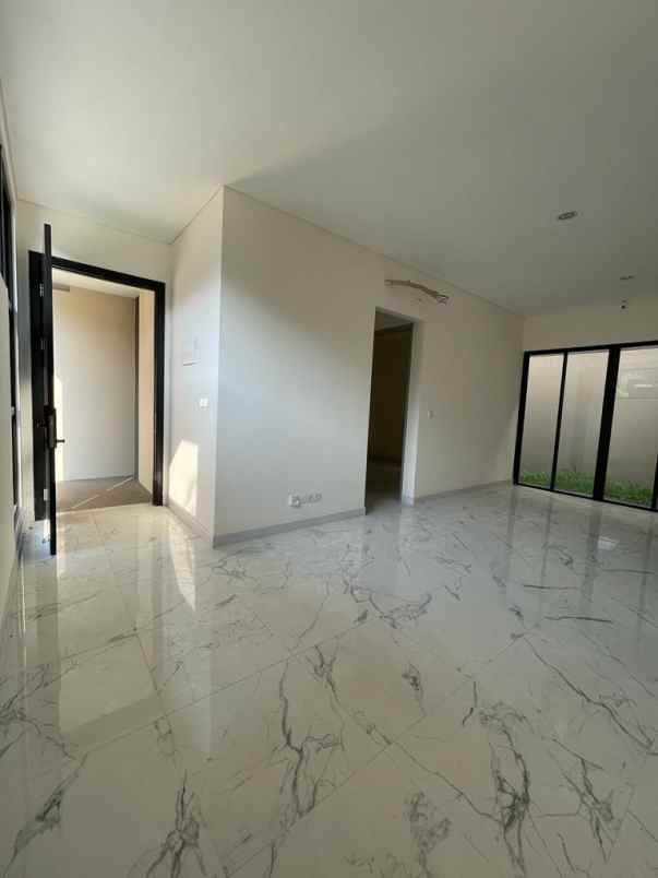 dijual rumah matana asya jgc jakarta