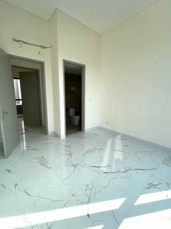 dijual rumah matana asya jgc jakarta