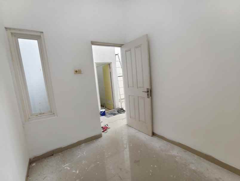 dijual rumah medayu rungkut surabaya