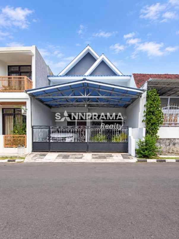 dijual rumah mekarjaya depok
