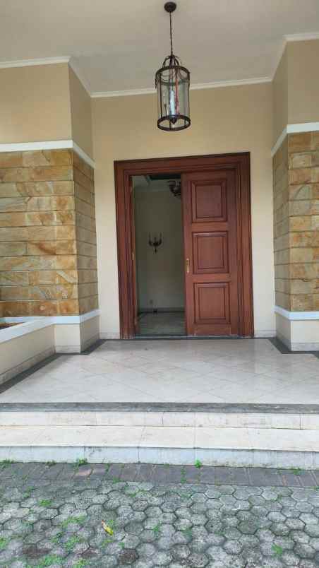 dijual rumah melawai kebayoran baru