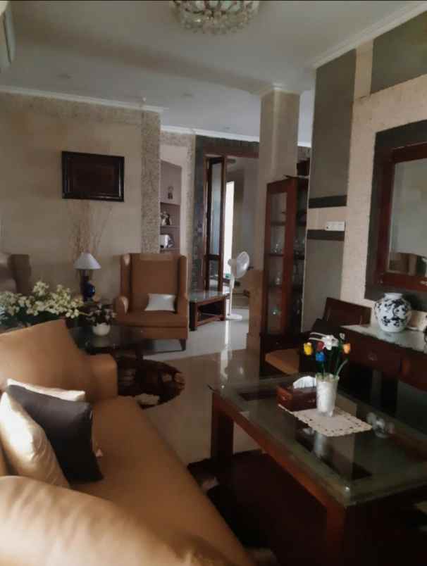 dijual rumah meruyung limo depok