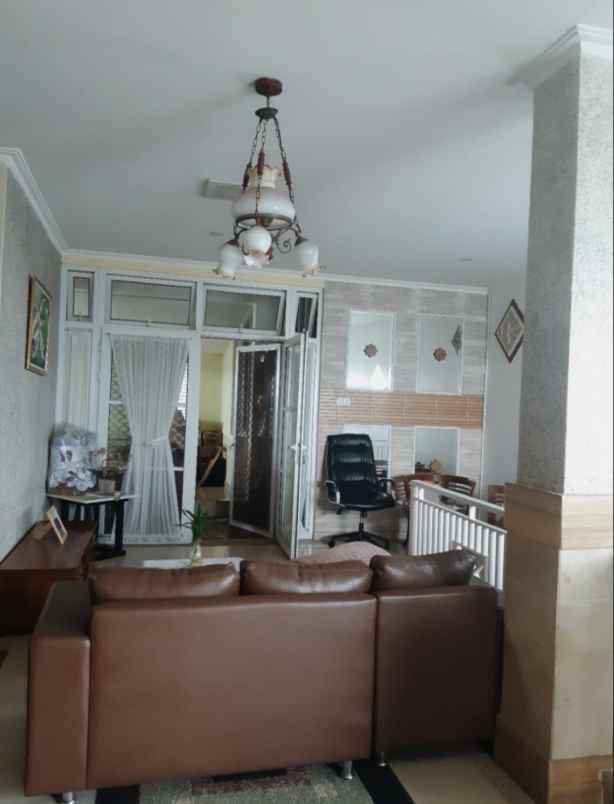 dijual rumah meruyung limo depok