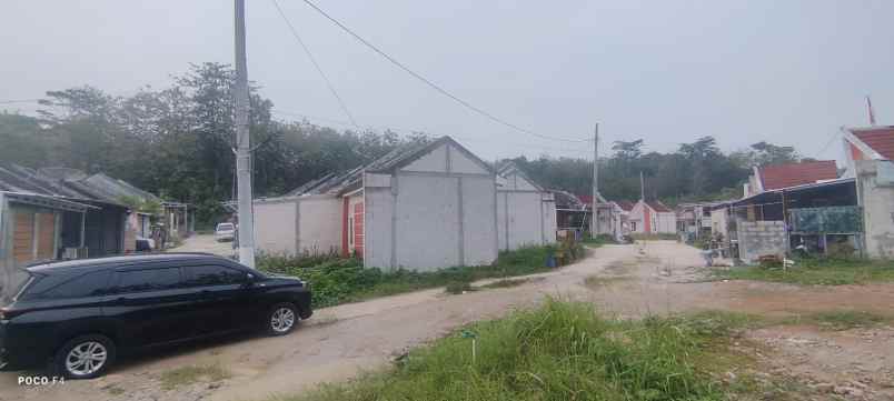 dijual rumah metro park residence