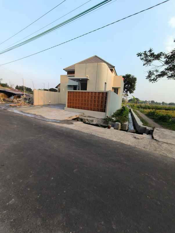 dijual rumah mlati