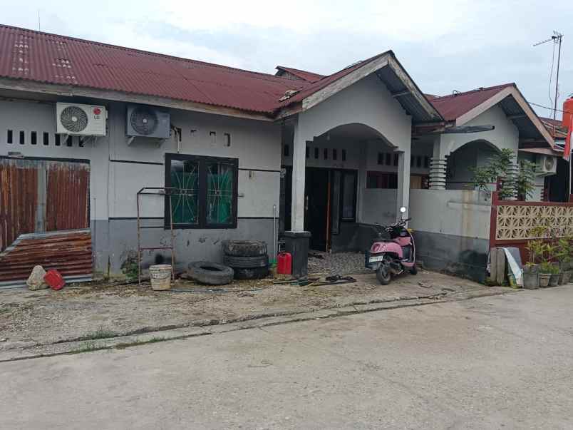 dijual rumah murah posisi hook simpang kualu panam