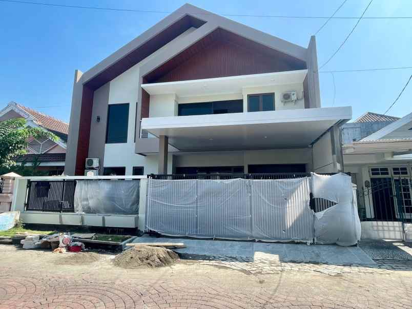 dijual rumah nirwana eksekutif