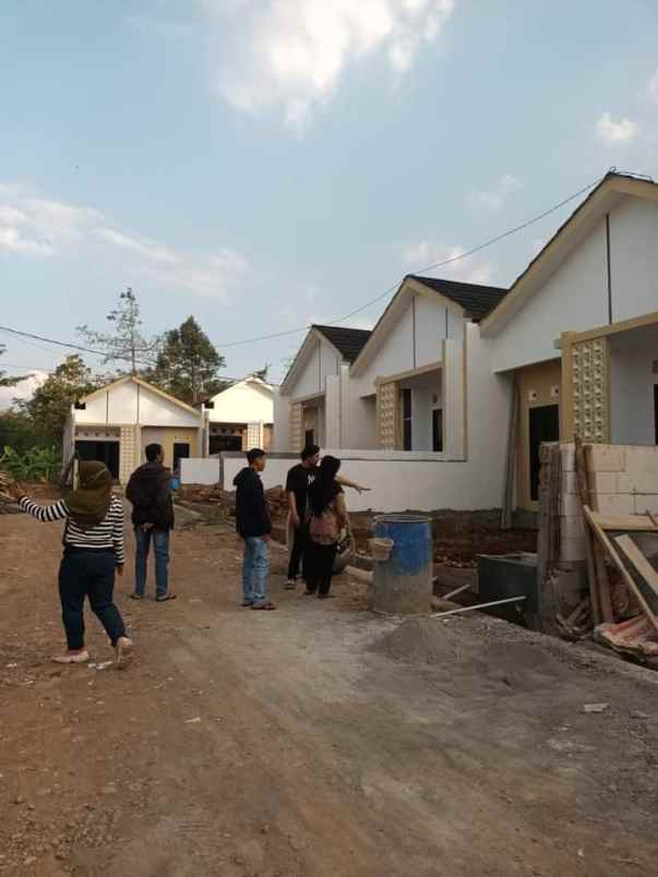 dijual rumah nyatnyono ungaran barat