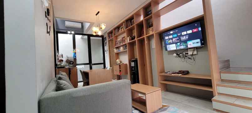 dijual rumah o2 grand wisata