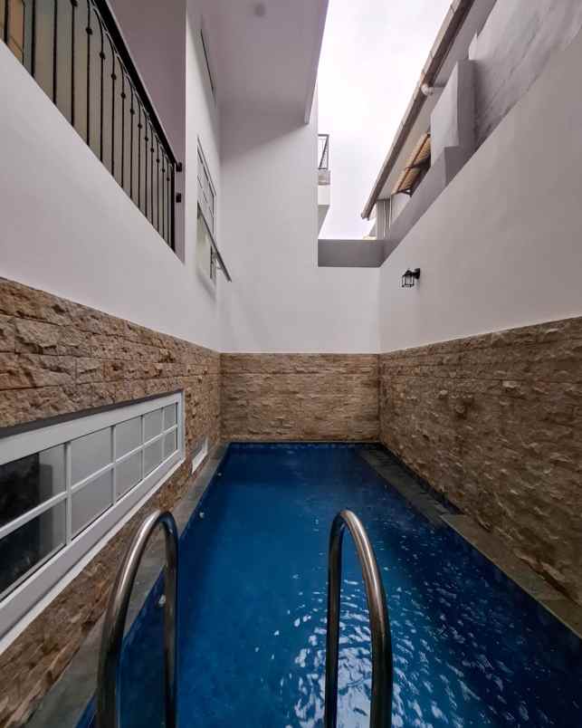 dijual rumah pejaten jakarta selatan