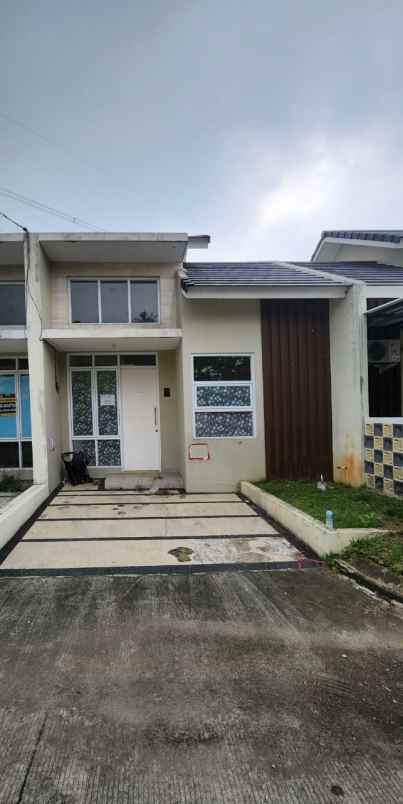 dijual rumah perumahan bukit dago