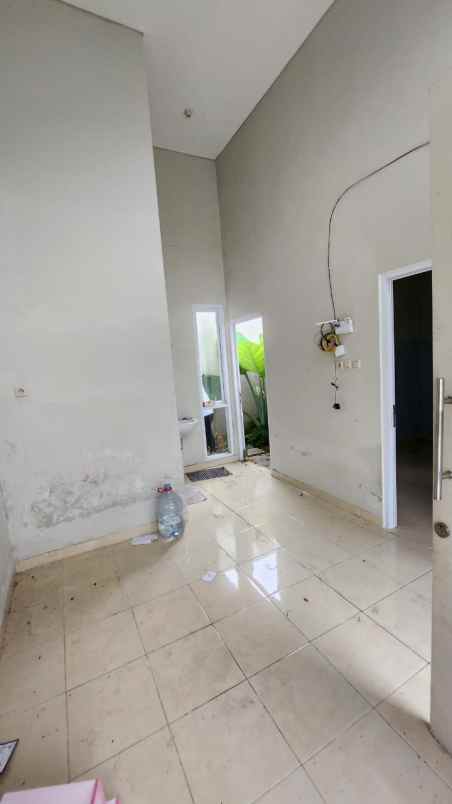 dijual rumah perumahan bukit dago