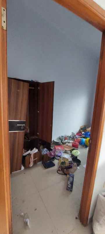 dijual rumah perumahan djohar 2