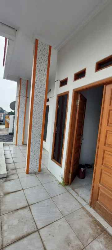 dijual rumah perumahan djohar 2