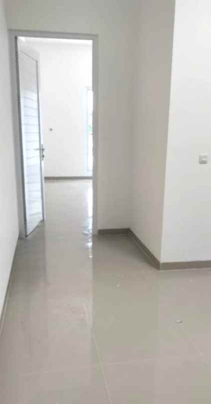 dijual rumah perumahan gading griya