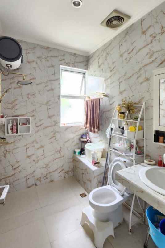 dijual rumah perumahan metland menteng