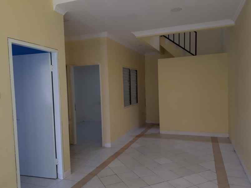 dijual rumah perumahan metro permata